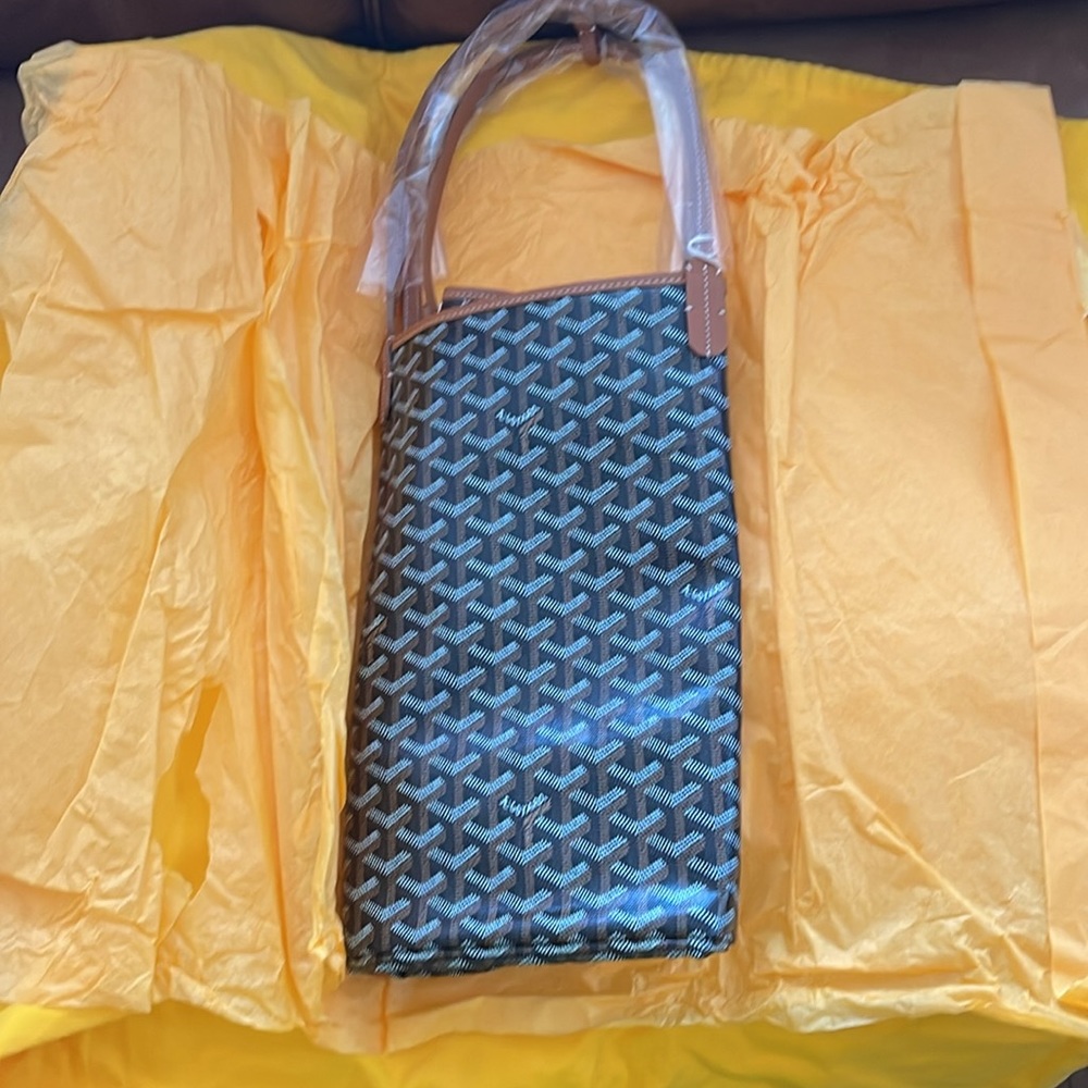 Authentic Goyard st Louis in Gm size - Picture 9 of 12